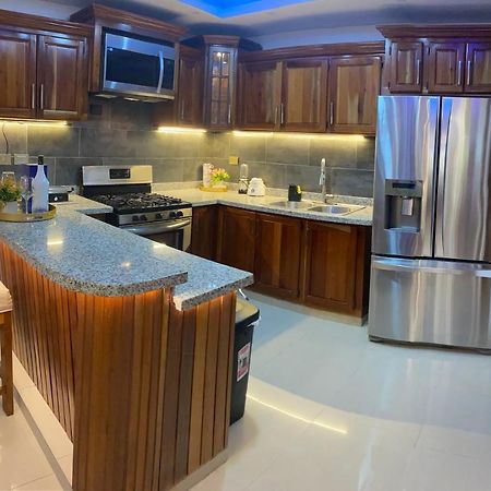 Vip Home Сантьяго-де-лос-Кабальерос Экстерьер фото