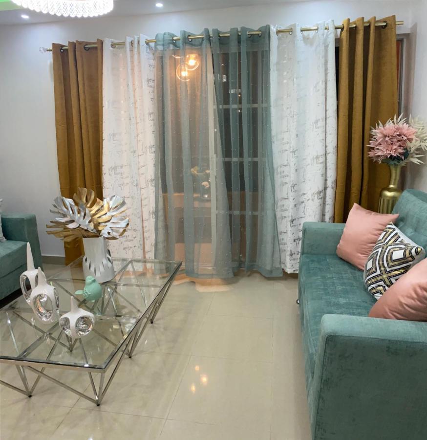 Vip Home Сантьяго-де-лос-Кабальерос Экстерьер фото