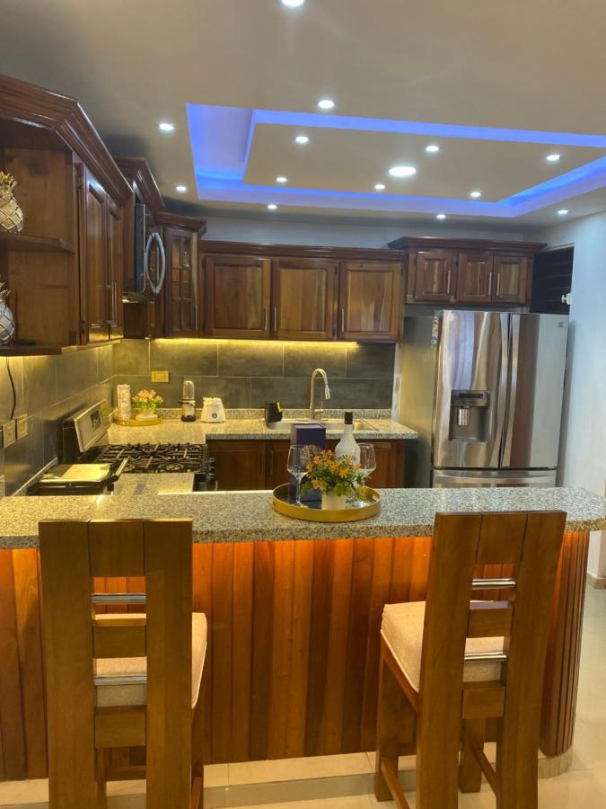 Vip Home Сантьяго-де-лос-Кабальерос Экстерьер фото