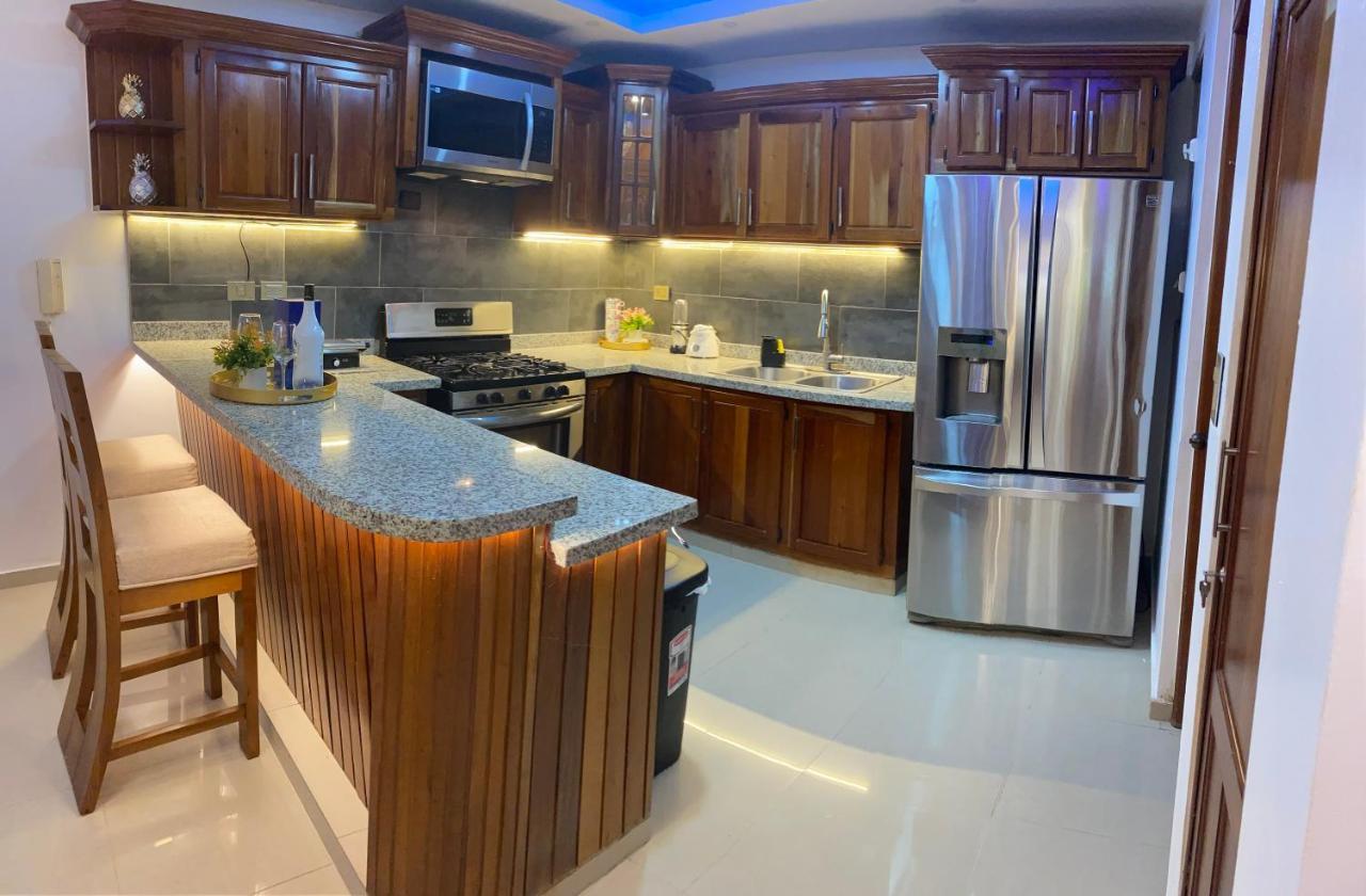 Vip Home Сантьяго-де-лос-Кабальерос Экстерьер фото